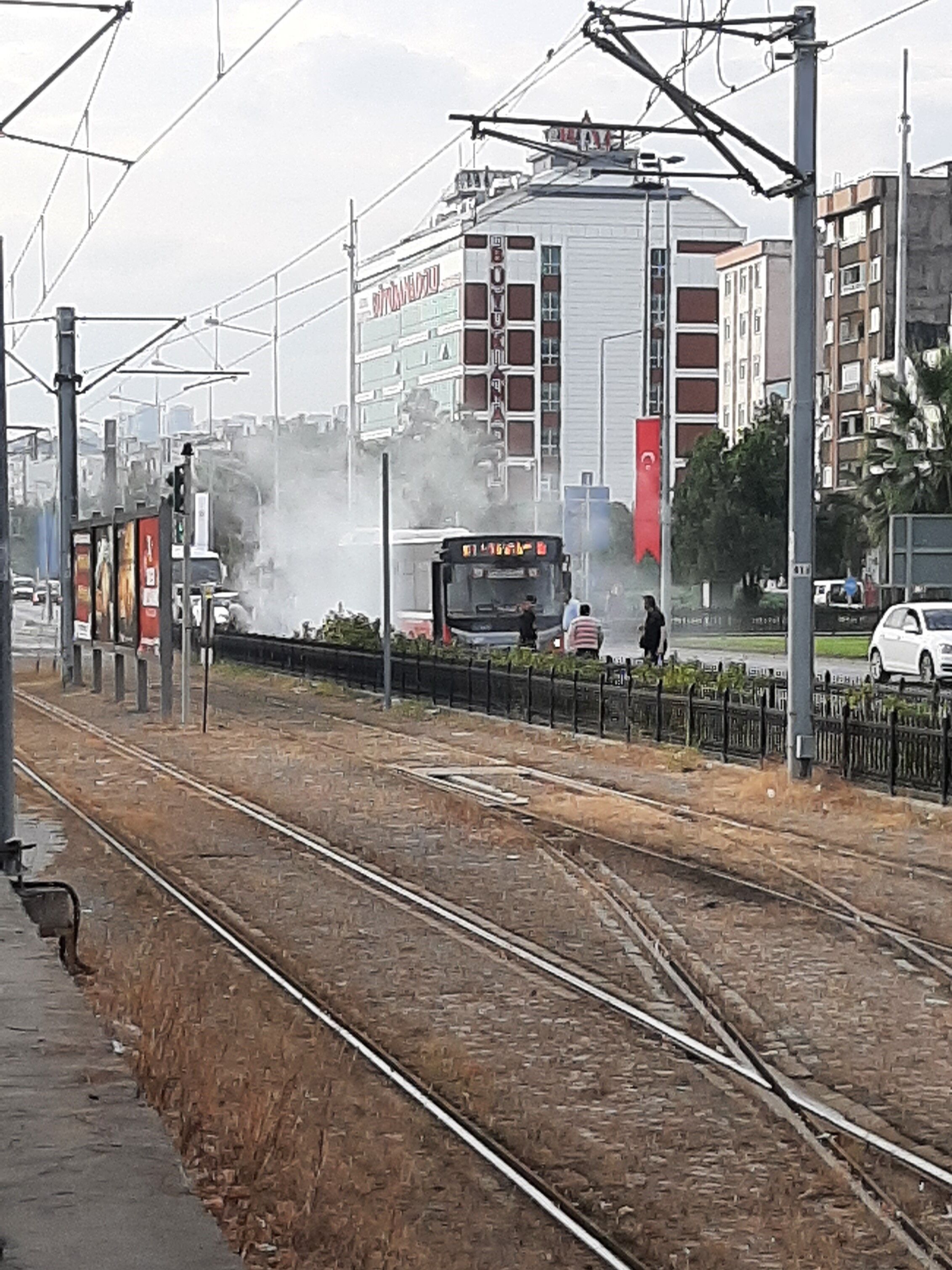 Samsun’da seyir halindeki otobüste  ilginç olay;  Yangın tüpü patladı