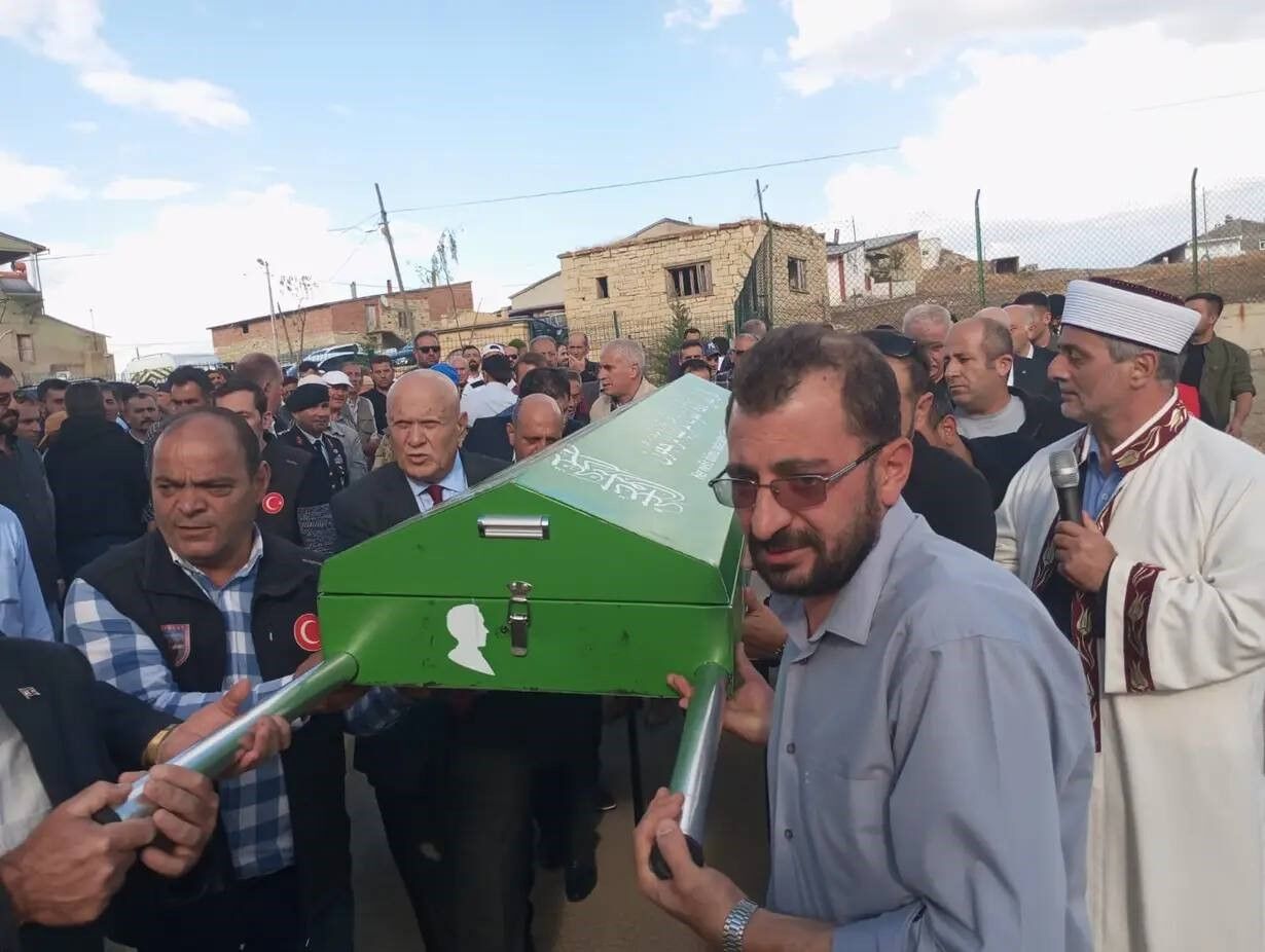 Şehit babası Nurettin Eşiyok; son yolculuğuna uğurlandı