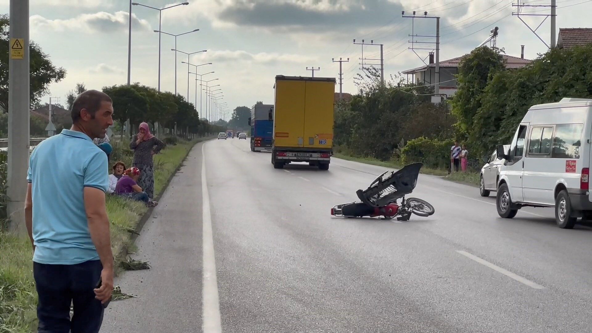 Samsun'da kaza; SUV tipi otomobil motosiklete çarptı