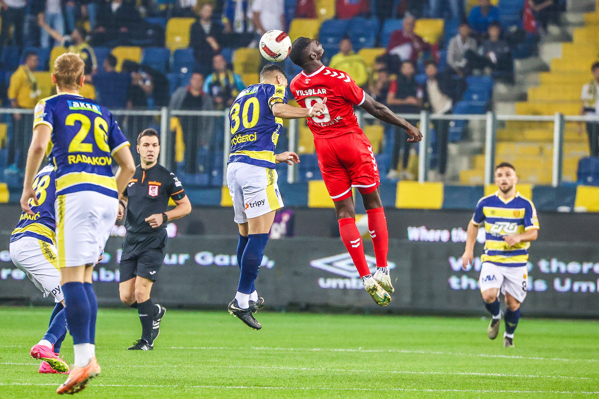 Samsunspor Yine Kazanamadı: 2-0 mağlup oldu