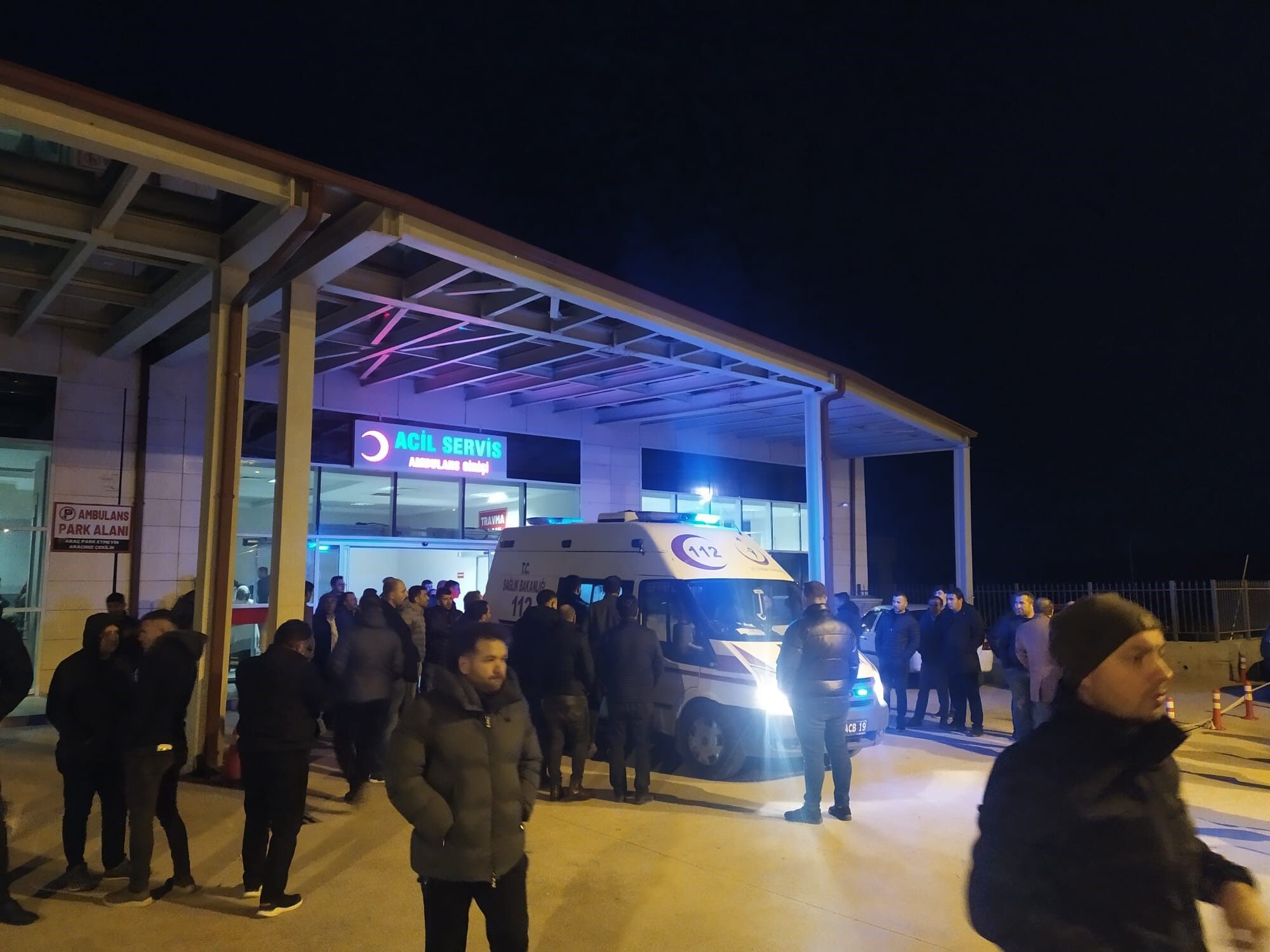 25 yaşındaki genç silahla kendini vurdu