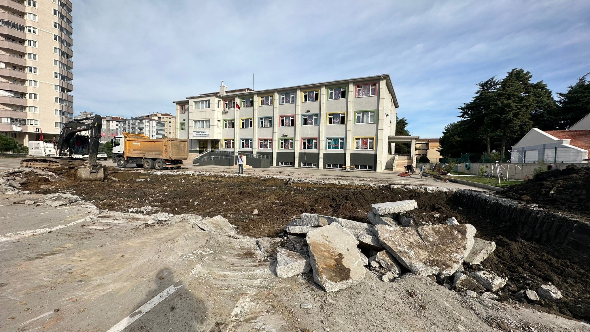 Samsun'da Ortaokul bahçesine yapılan anaokuluna velilerden tepki