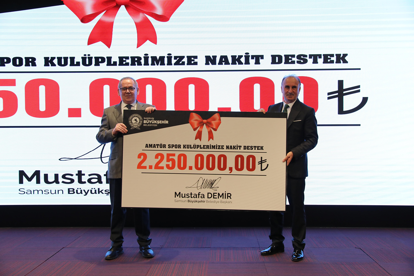 Samsun’da Amatör Spor Kulüplerine büyük destek