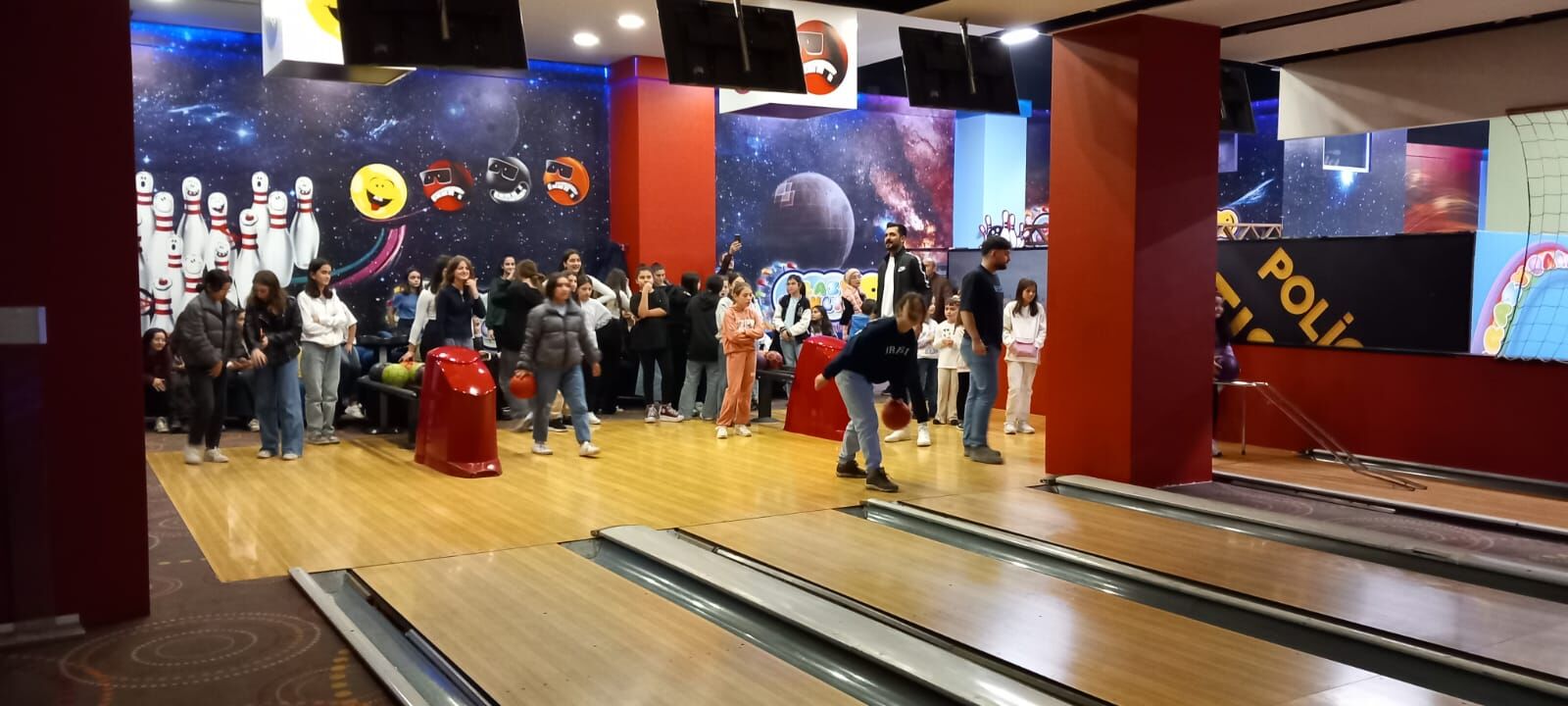 Bafra Akademi Voleybol Kulübünden sporcularına moral etkinliği