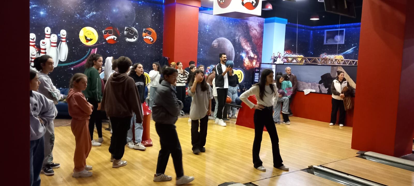 Bafra Akademi Voleybol Kulübünden sporcularına moral etkinliği