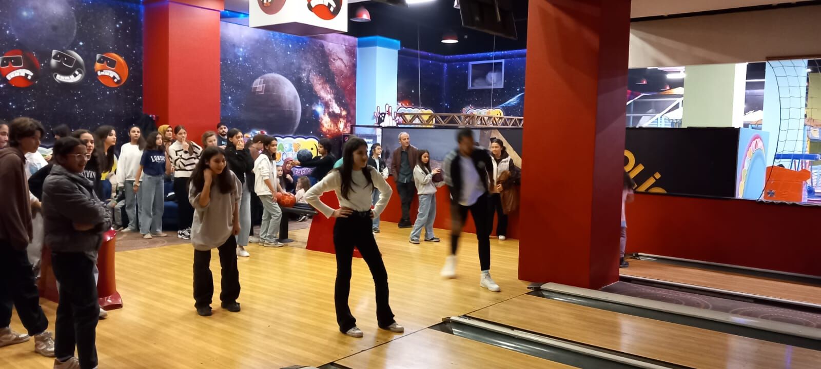 Bafra Akademi Voleybol Kulübünden sporcularına moral etkinliği