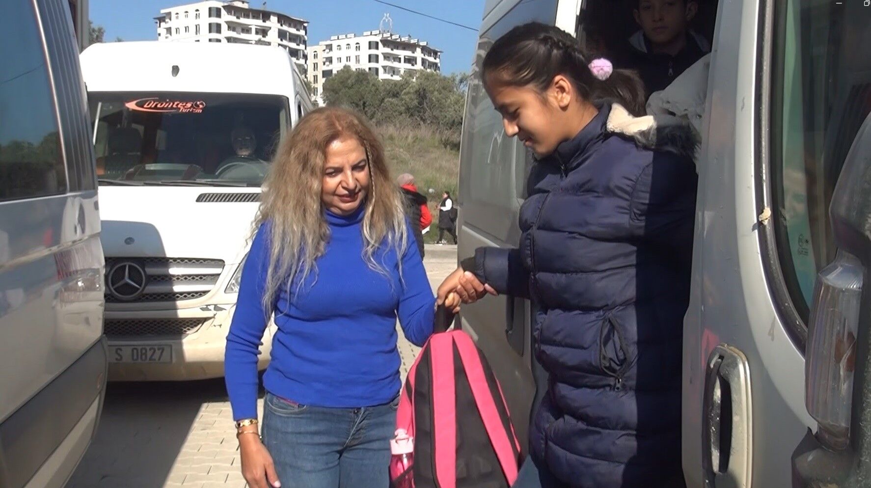  servis şoförü Fatma; çocuklara mutluluk, ailelere güven veriyor