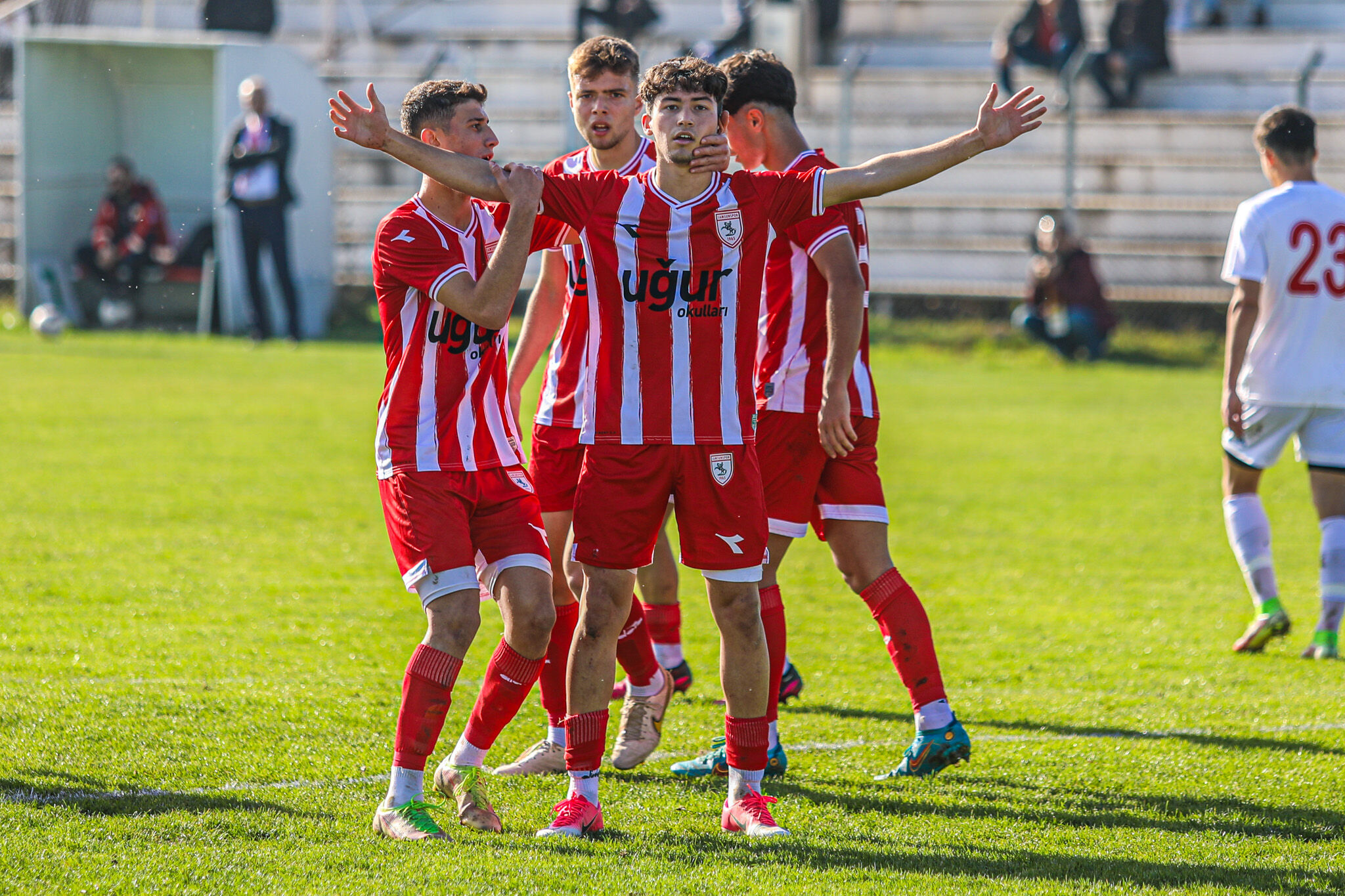 Yılport Samsunspor U19 deplasmandan beraberlikle ayrıldı