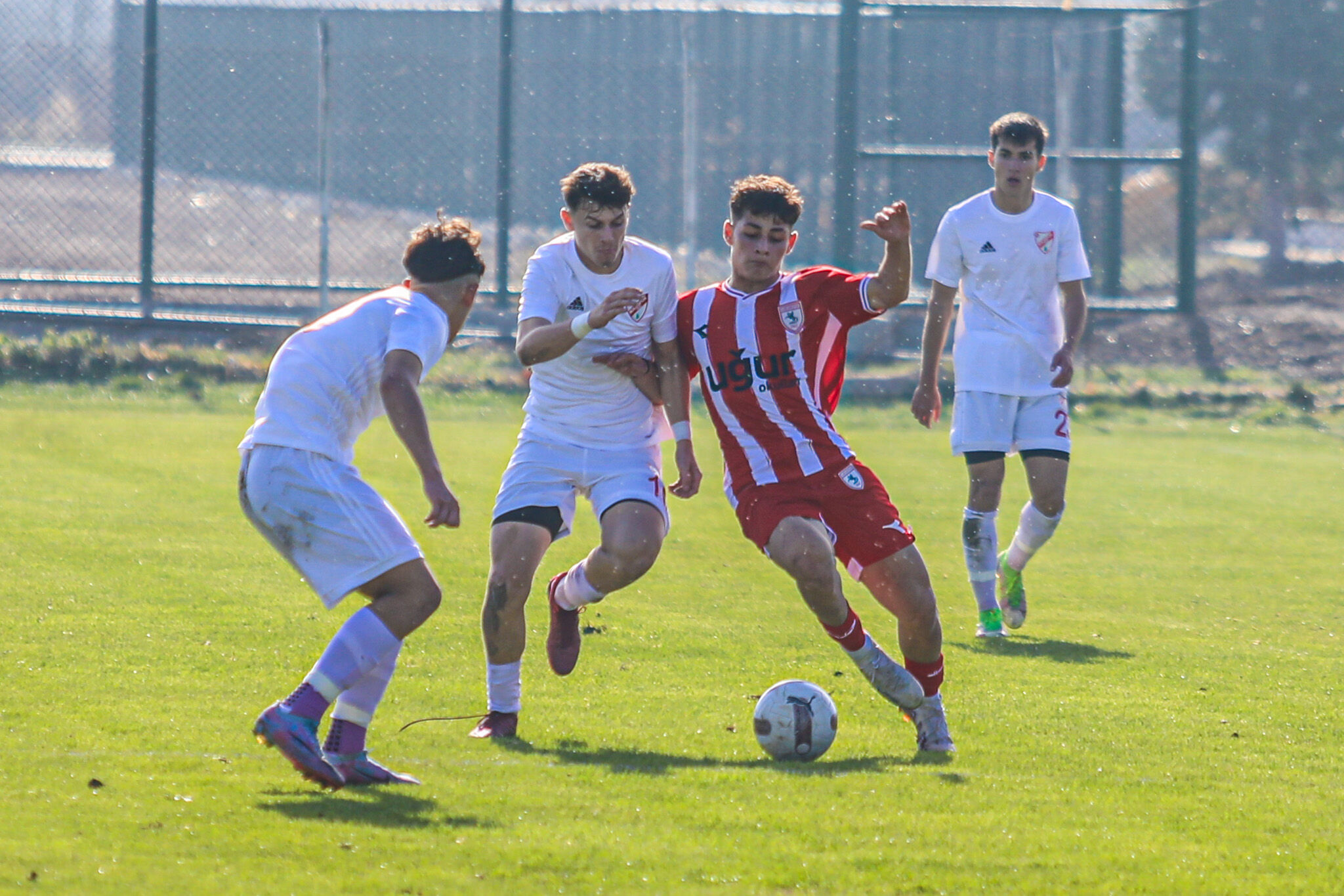 Yılport Samsunspor U19 deplasmandan beraberlikle ayrıldı