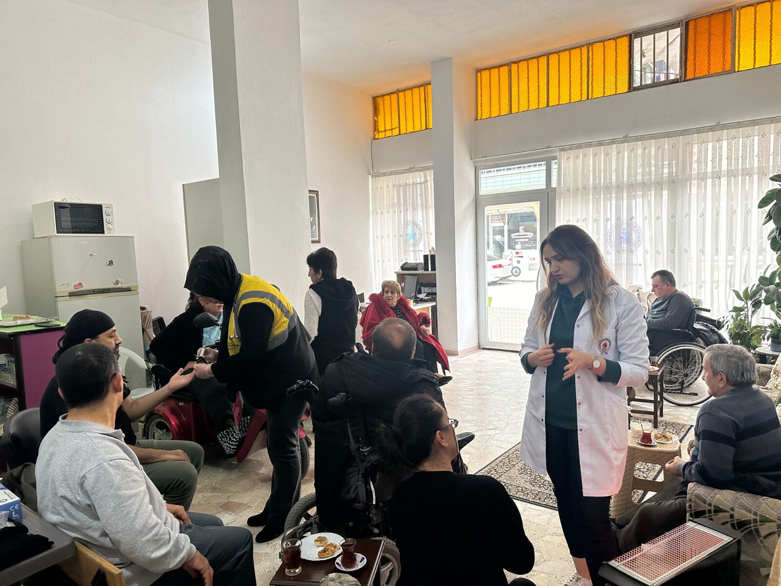 Bafra'da Engelli Bireylerin Kan Şekeri Ve Tansiyon Ölçümü Yapıldı (6)