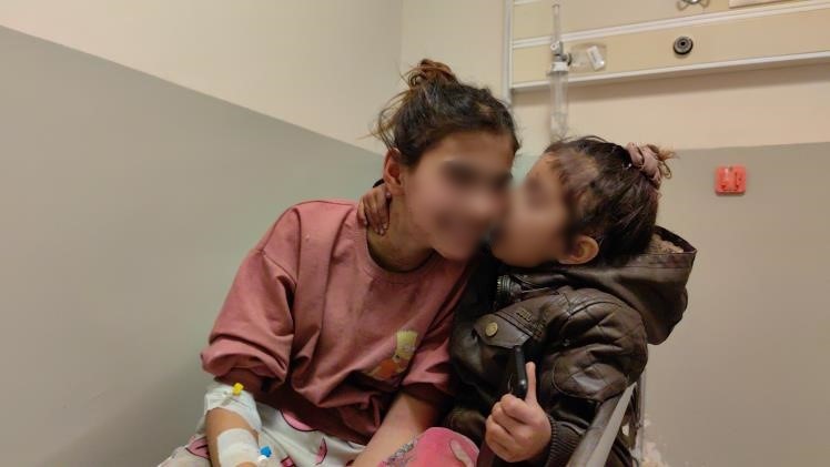 Bursa'da 4 Yaşındaki Çocuk 11 Yaşındaki Ablasını Bıçakladı (2)
