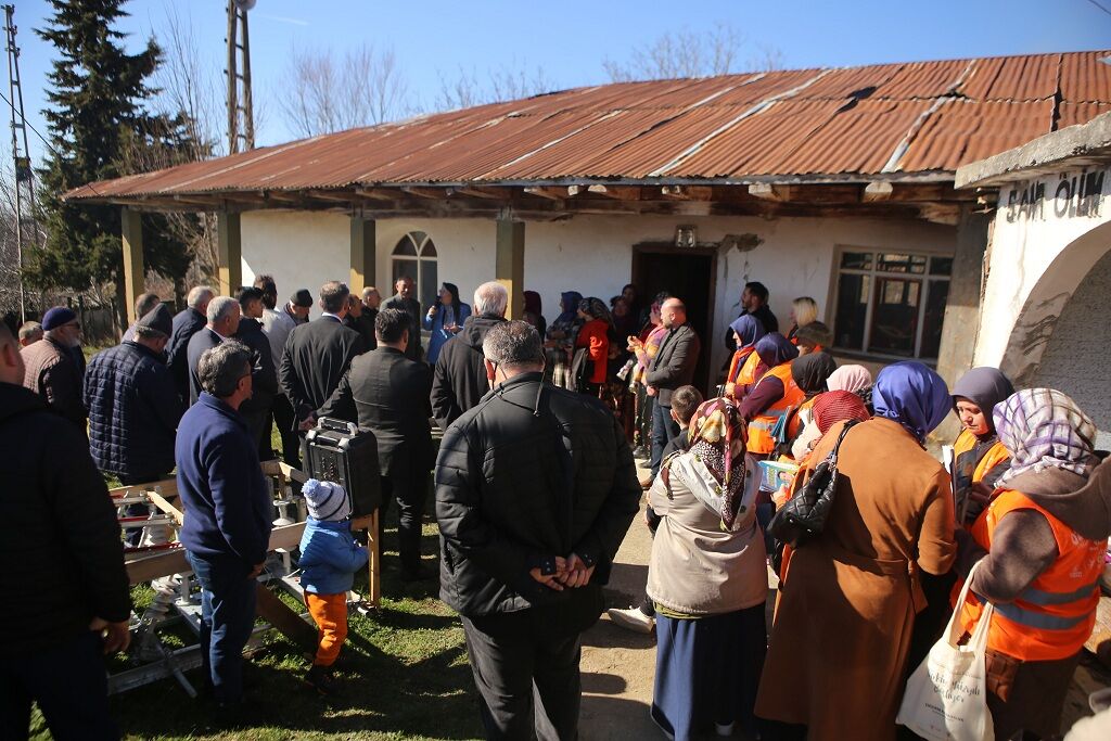 Özlem Maraş'tan Kasnakçımermer Köyü'ne Çıkarma (2)