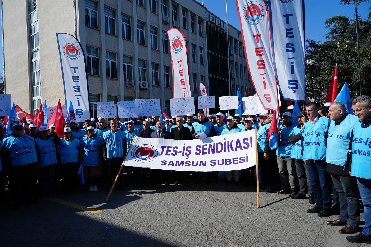 Samsun'da Enerji Çalışanlarından ’Refah Payı’ Talebi (1)
