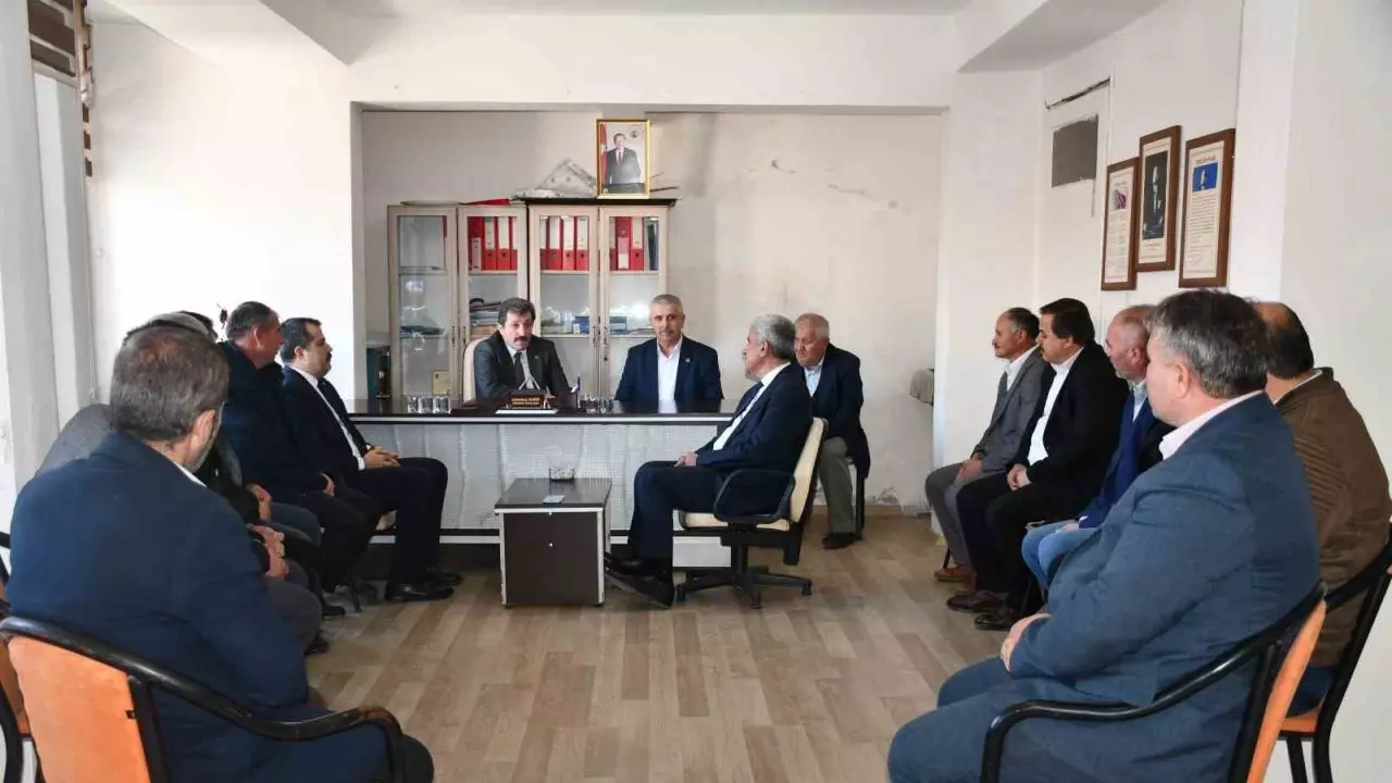 Vali Tavlidan Muhtarlara Ekonomik Durumu Kotu Olan Vatandaslari Kaymakamliklara Bildirin 20240220 A W146124