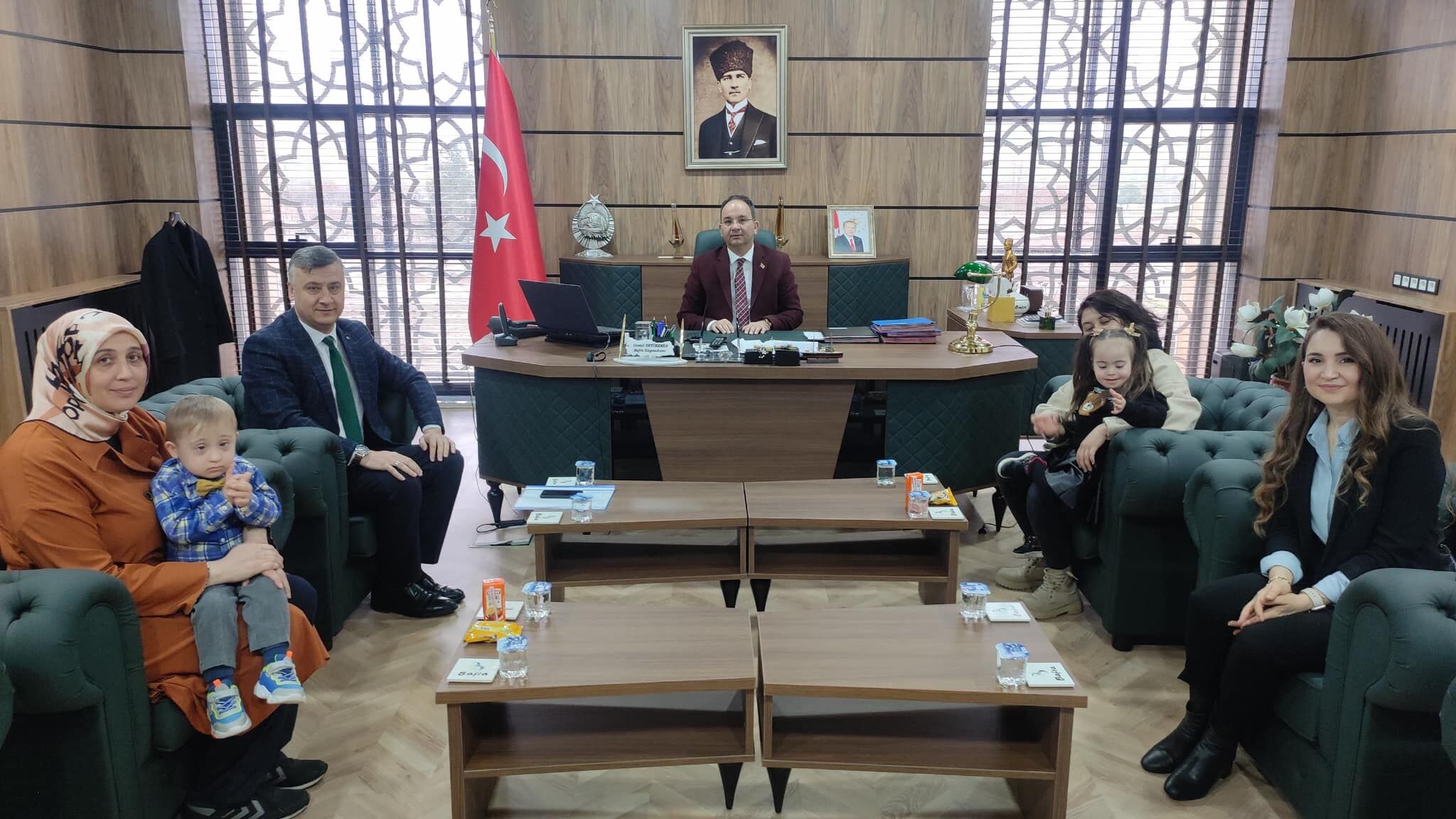 Bafra Özel Eğitim Anaokulu'ndan Bafra Kaymakamı Ertürkmen'e Ziyaret (2)