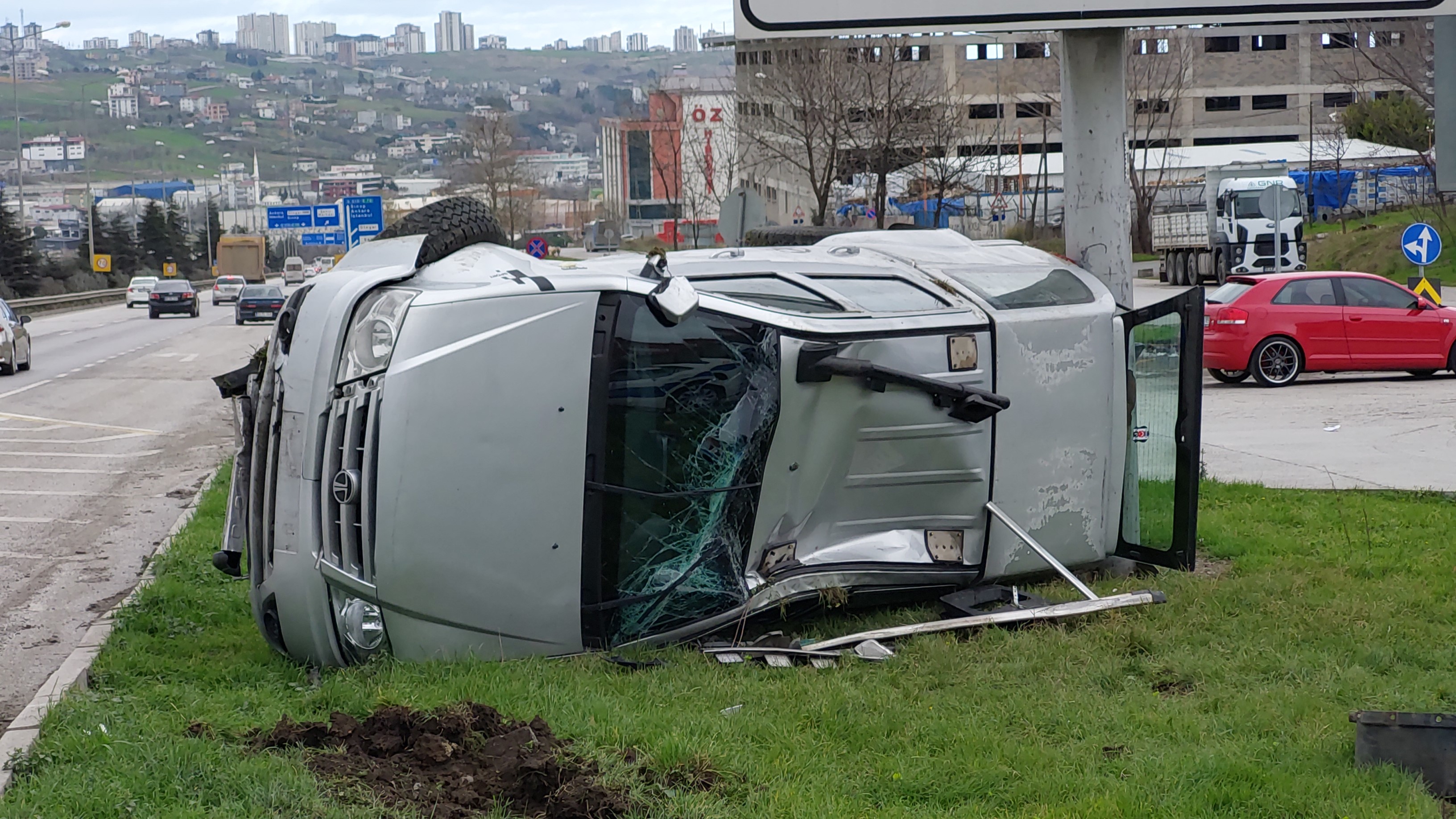 Samsun'da Trafik Kazası 2 Yaralı (2)