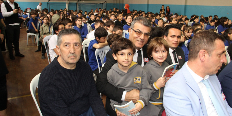 Bafra Cumhuriyet Ortaokulu'nda ''Okusam Projesi Yıl Sonu Kitap Şenliği'' (1)