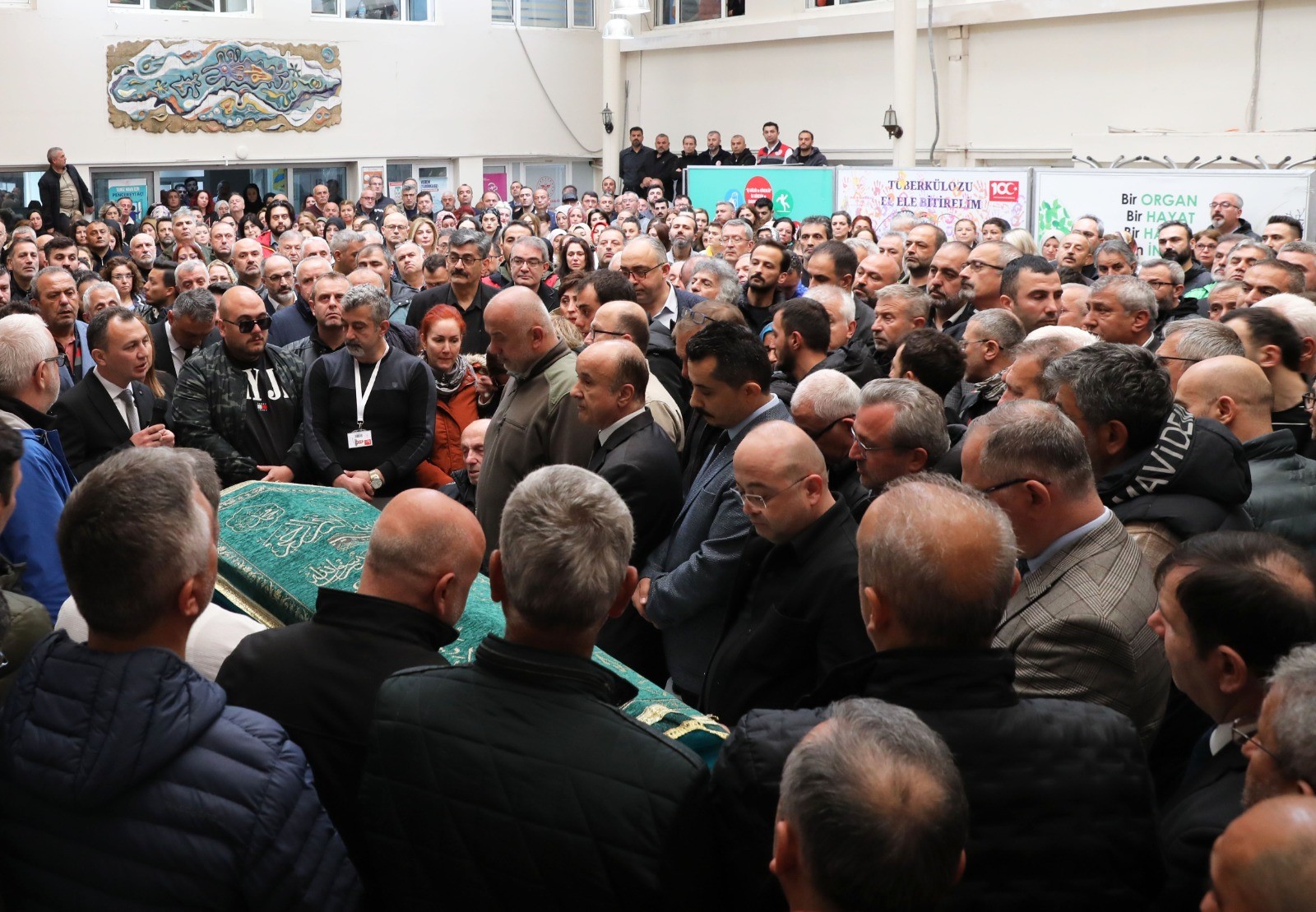 Denize Girdikten Sonra Kalp Krizi Geçiren Sağlık Çalışanına Veda1