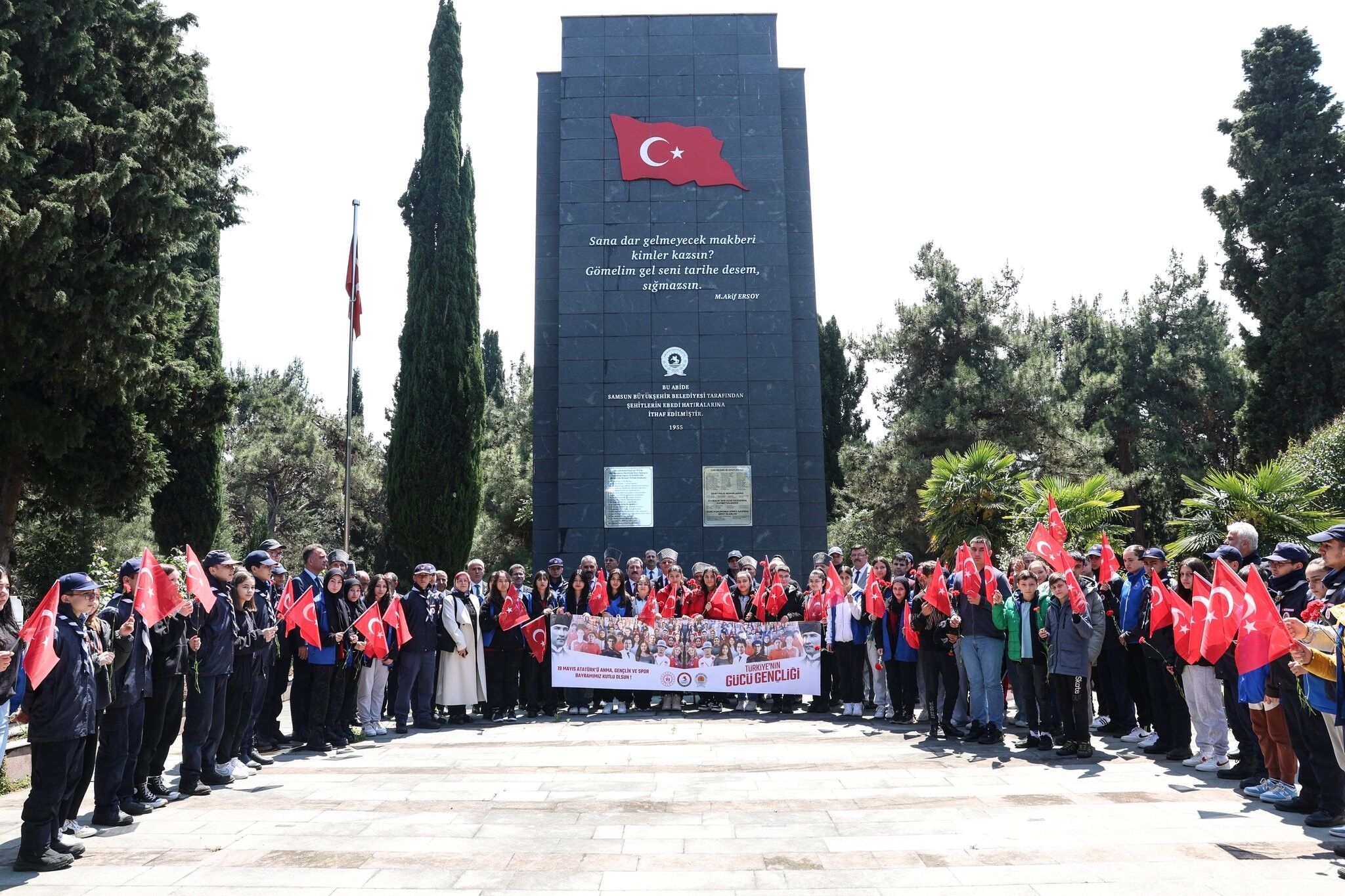 Şehitler Tepesi Boş Değil (2)