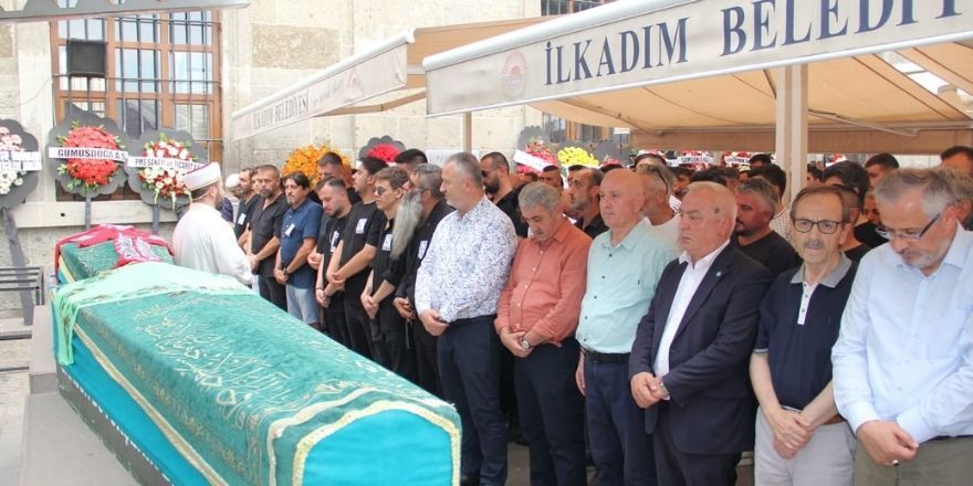 Ayşe Parlak Dualarla Son Yolculuğuna Uğurlandı (3)