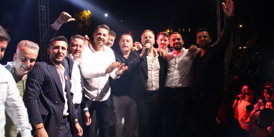Bafra Kosder 2. Balkan Gecesi Halk Konseriyle Unutulmayacak Bir Gece Yaşattı (4)-1