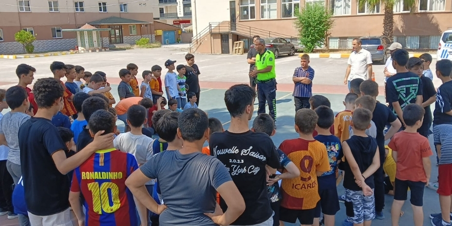 Bafra'da Yaz Kur'an Kurslarına Katılan Öğrencilere Trafik Eğitimi (6)