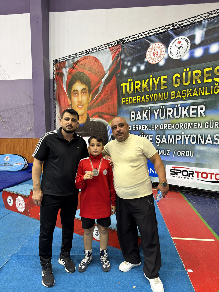 Muhammed Ali Cirit'in Güreş Şampiyonası'nda Türkiye Ikincisi (4)