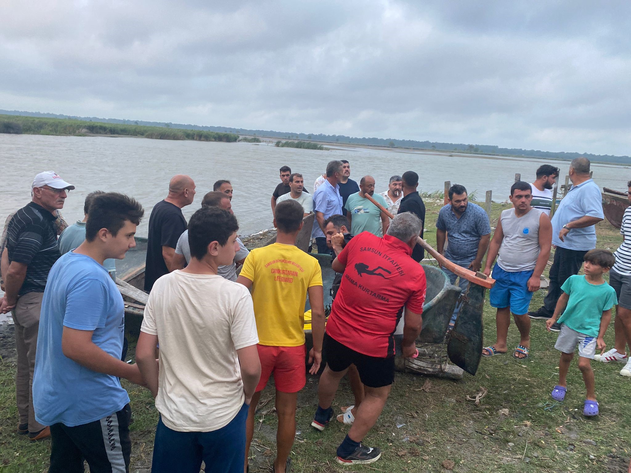 Samsun'da Tekne Alabora Oldu 2 Kişi Kayıp (1)