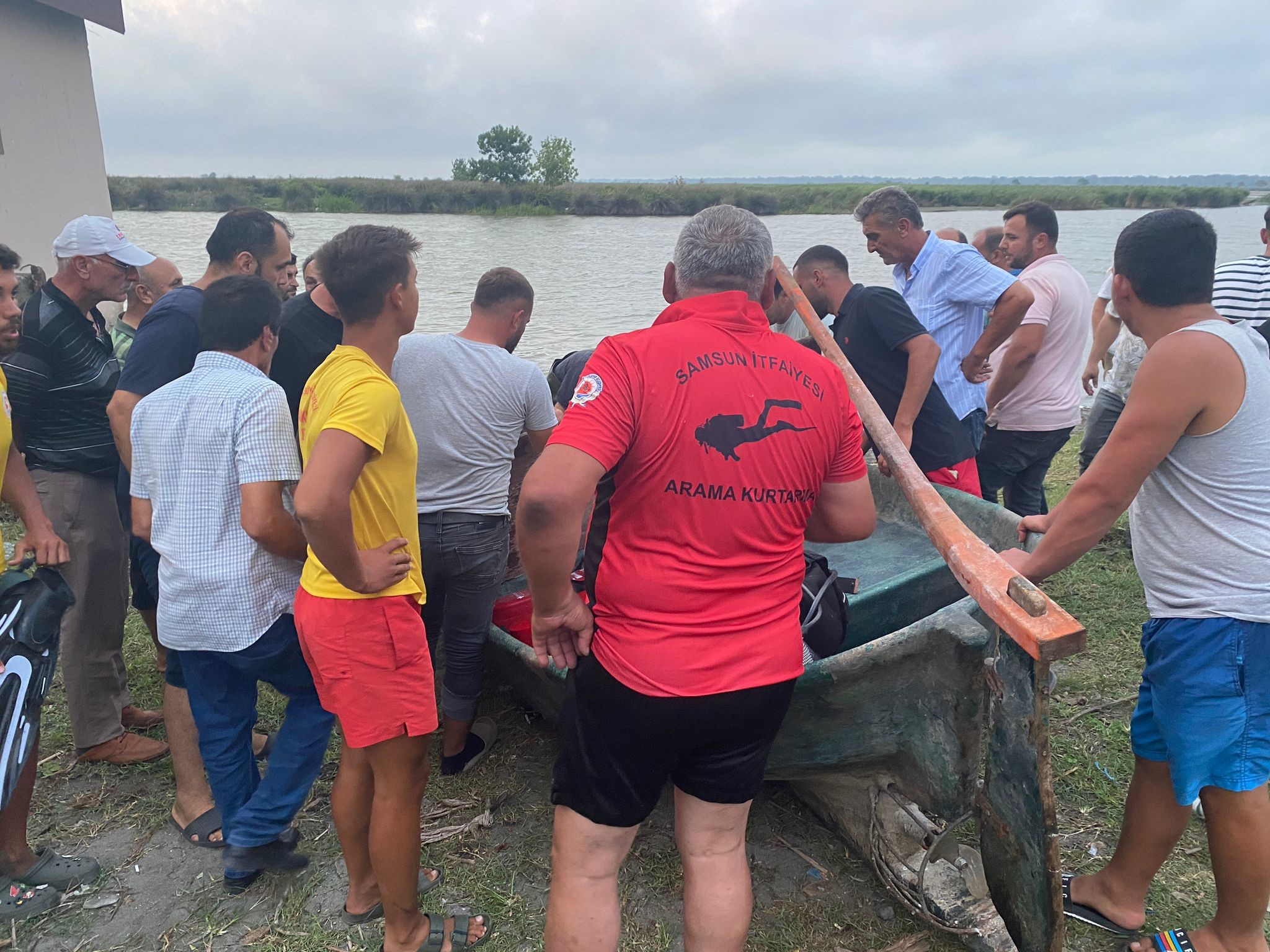 Samsun'da Tekne Alabora Oldu 2 Kişi Kayıp (4)