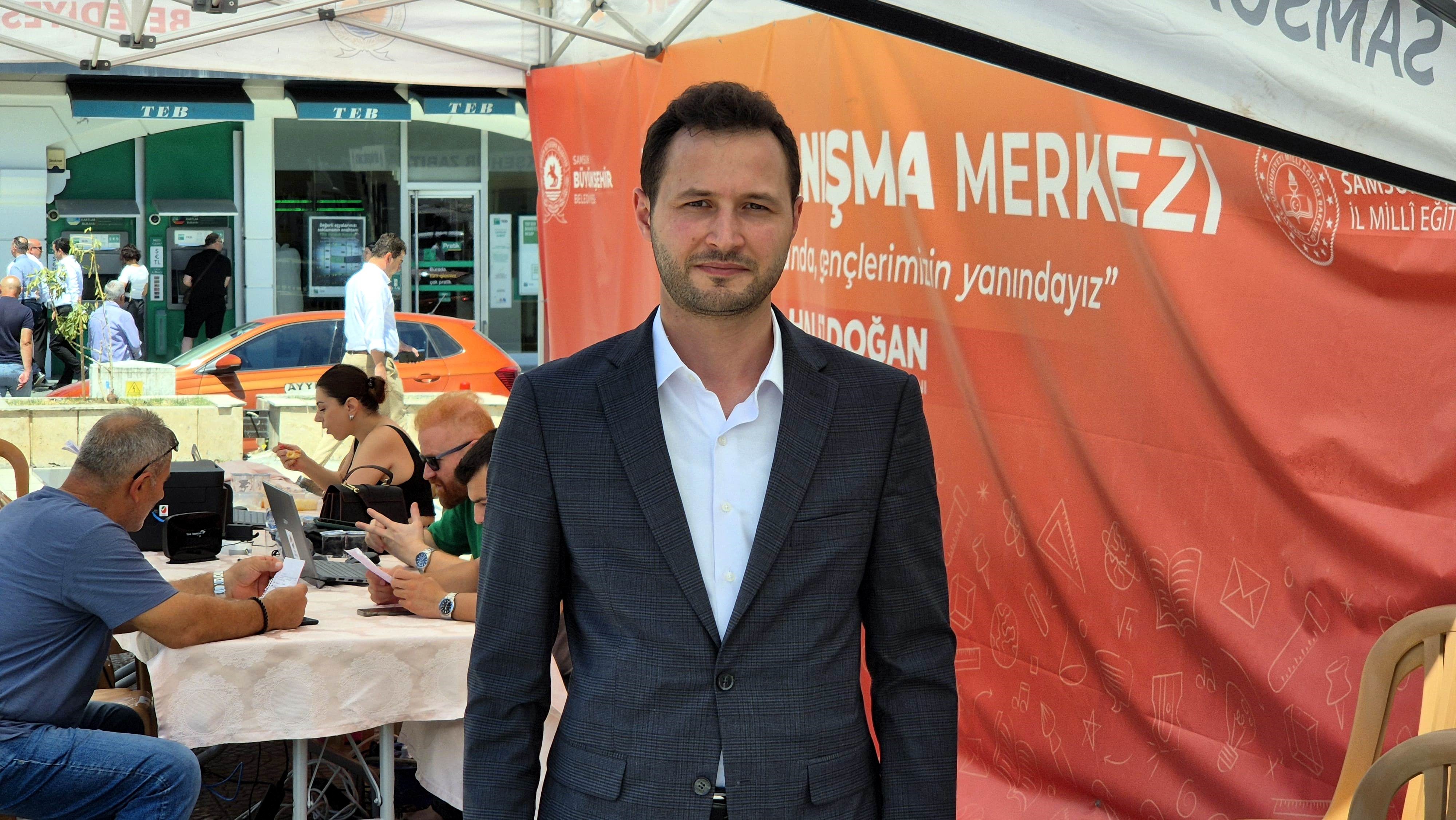 Vatandaşlara Ücretsiz Limonata Ve Su Ikramı (6)