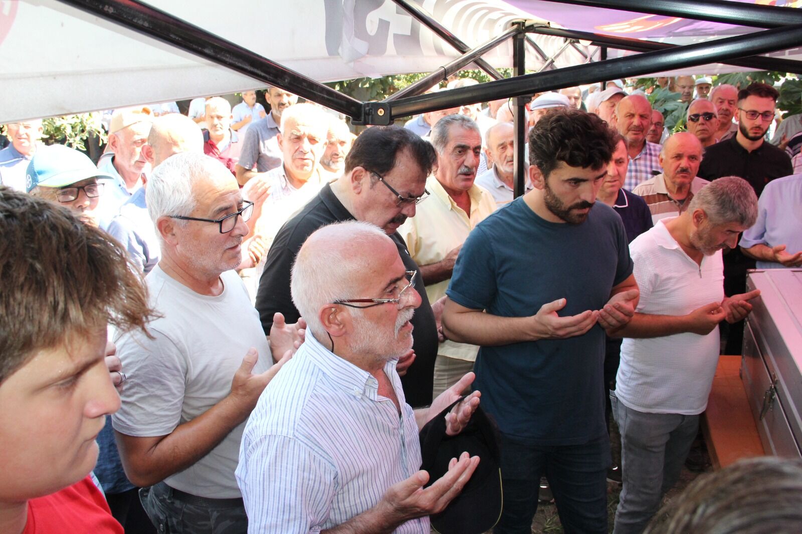 Mehmet Çelik Çetinkaya’da Dualarla Son Yolculuğuna Uğurlandı (4)
