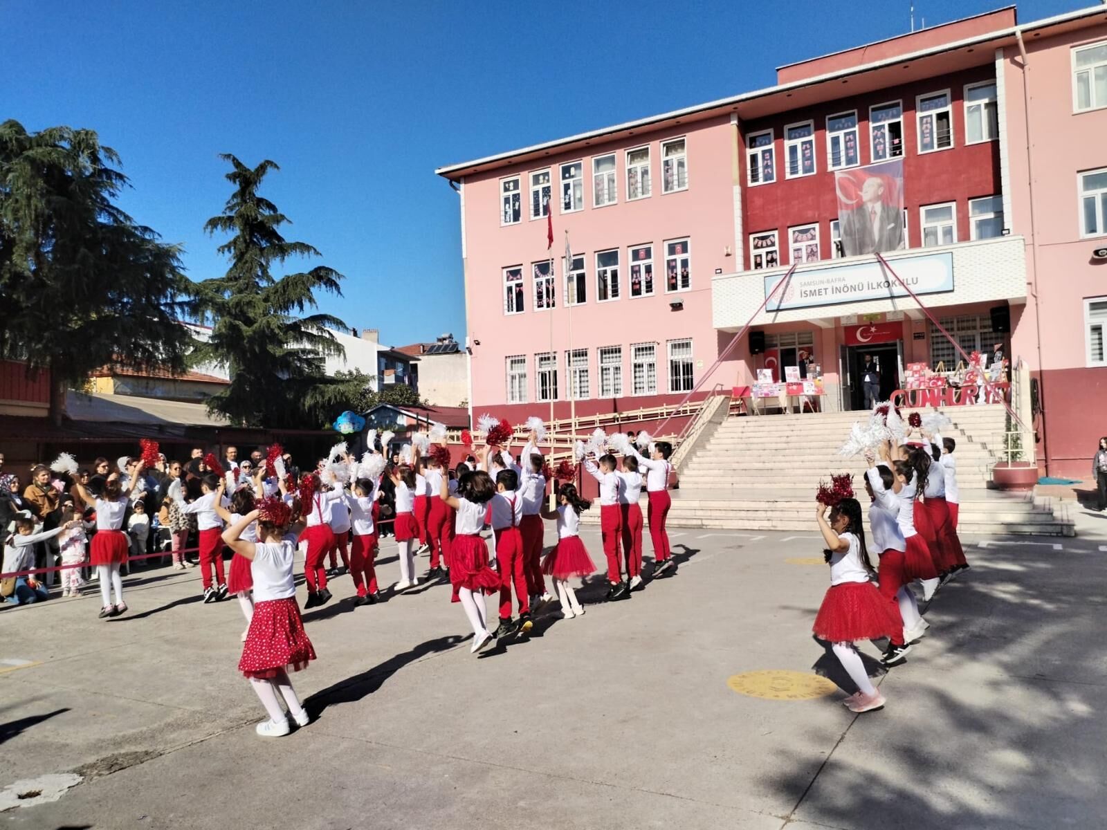 Bafra İsmet İnönü İlkokulu’nda 29 Ekim Coşkusu (13)
