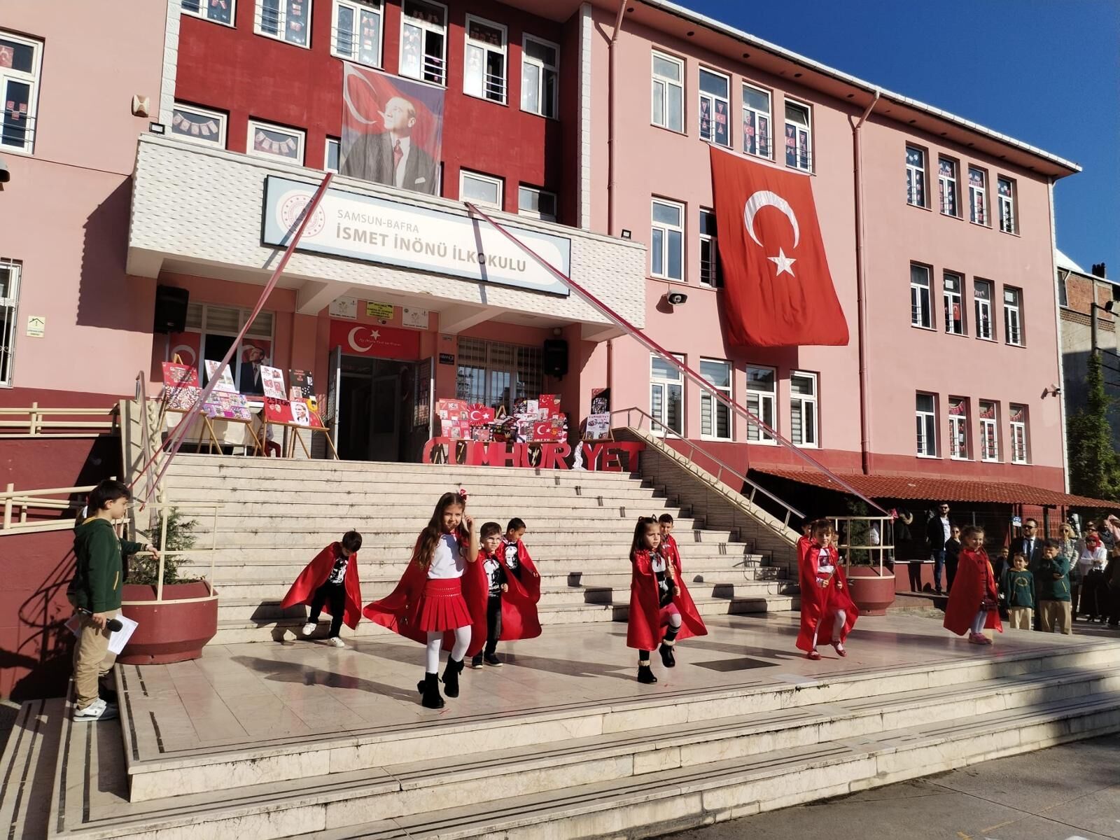 Bafra İsmet İnönü İlkokulu’nda 29 Ekim Coşkusu (17)