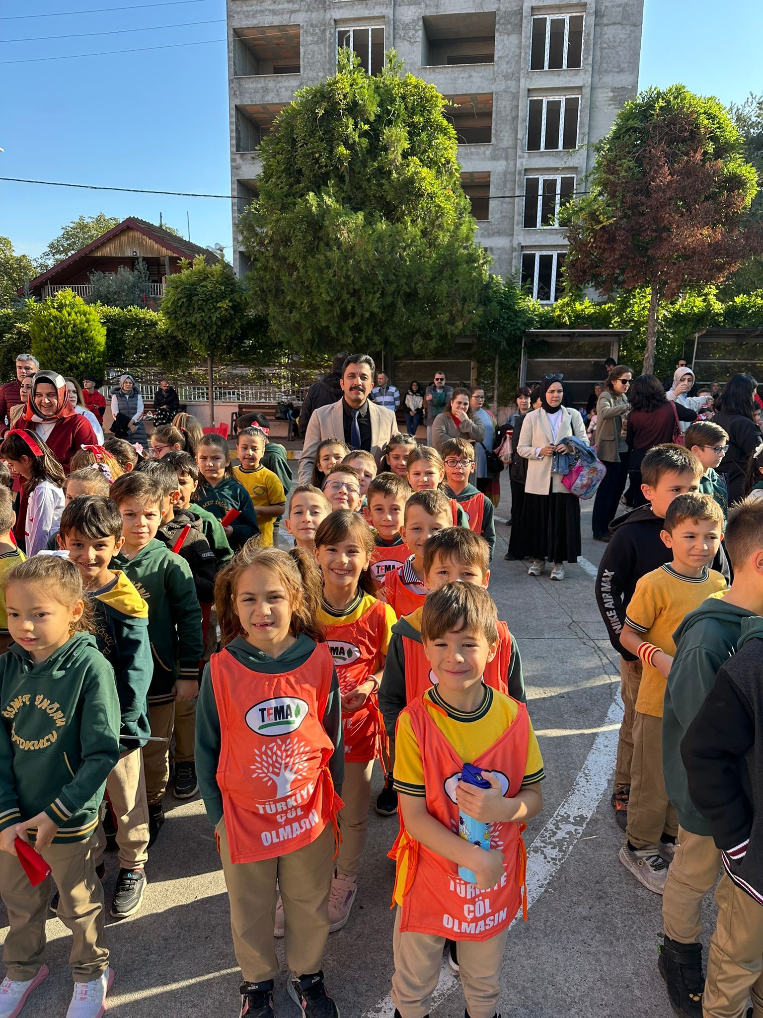 Bafra İsmet İnönü İlkokulu’nda 29 Ekim Coşkusu (2)-1