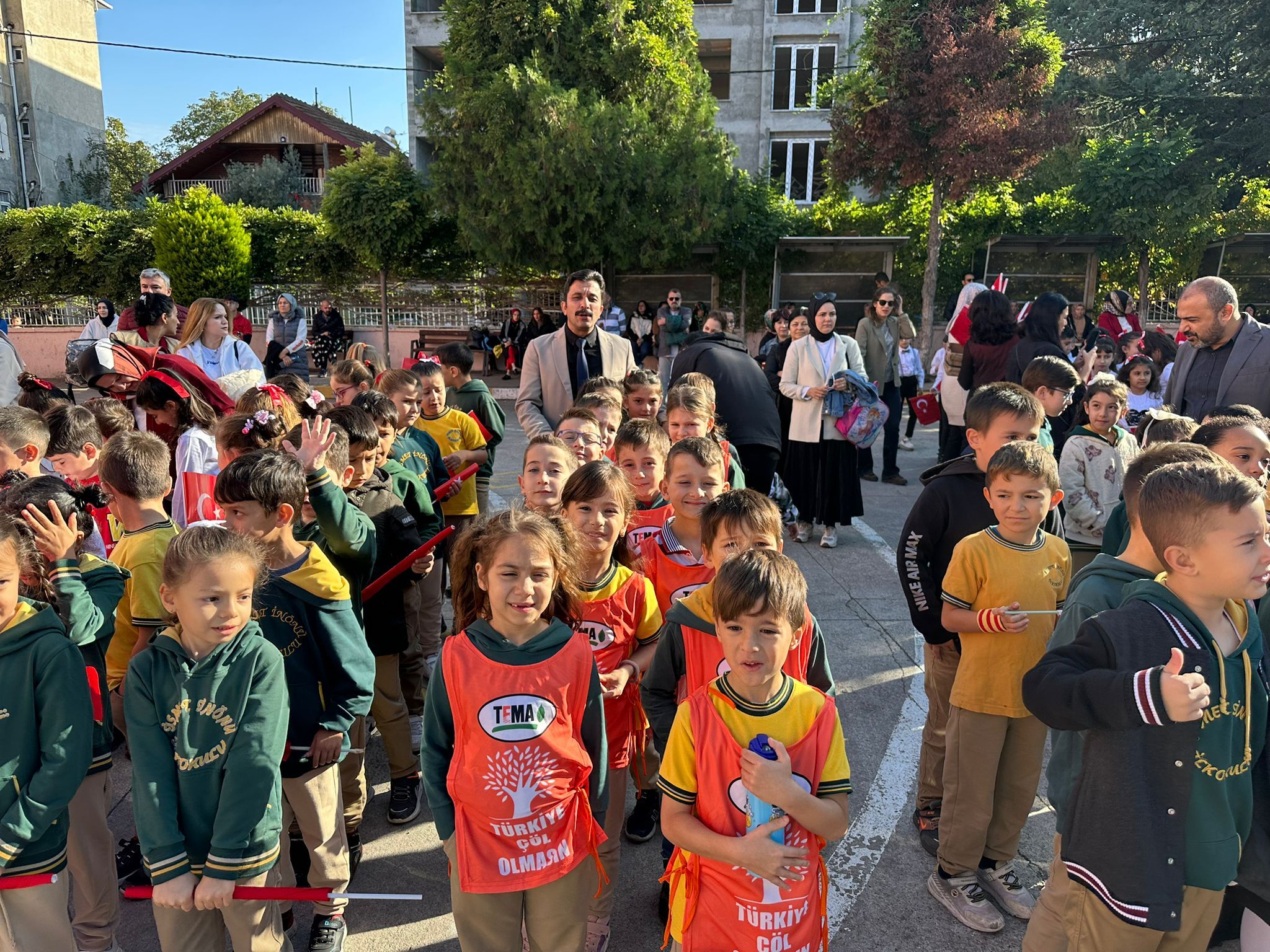 Bafra İsmet İnönü İlkokulu’nda 29 Ekim Coşkusu (4)-1