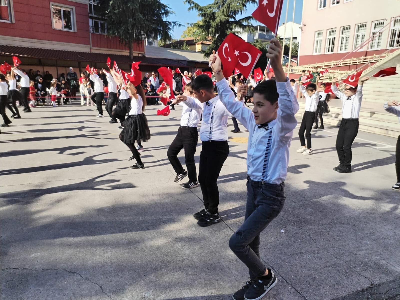 Bafra İsmet İnönü İlkokulu’nda 29 Ekim Coşkusu (6)