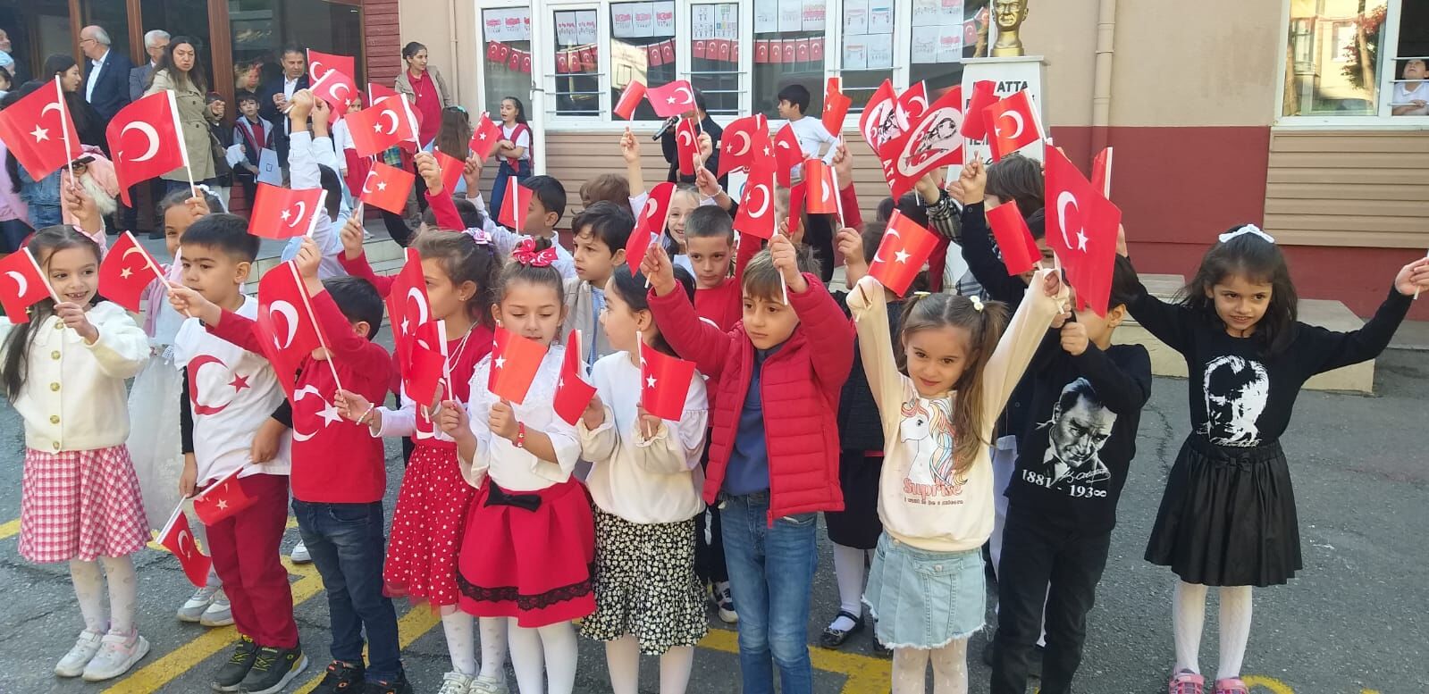 Bafra Mehmet Akif Ersoy İlkokulu’nda Cumhuriyet Coşkusu 10