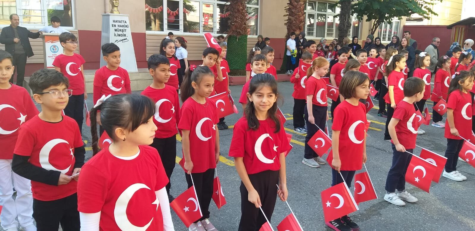 Bafra Mehmet Akif Ersoy İlkokulu’nda Cumhuriyet Coşkusu 16