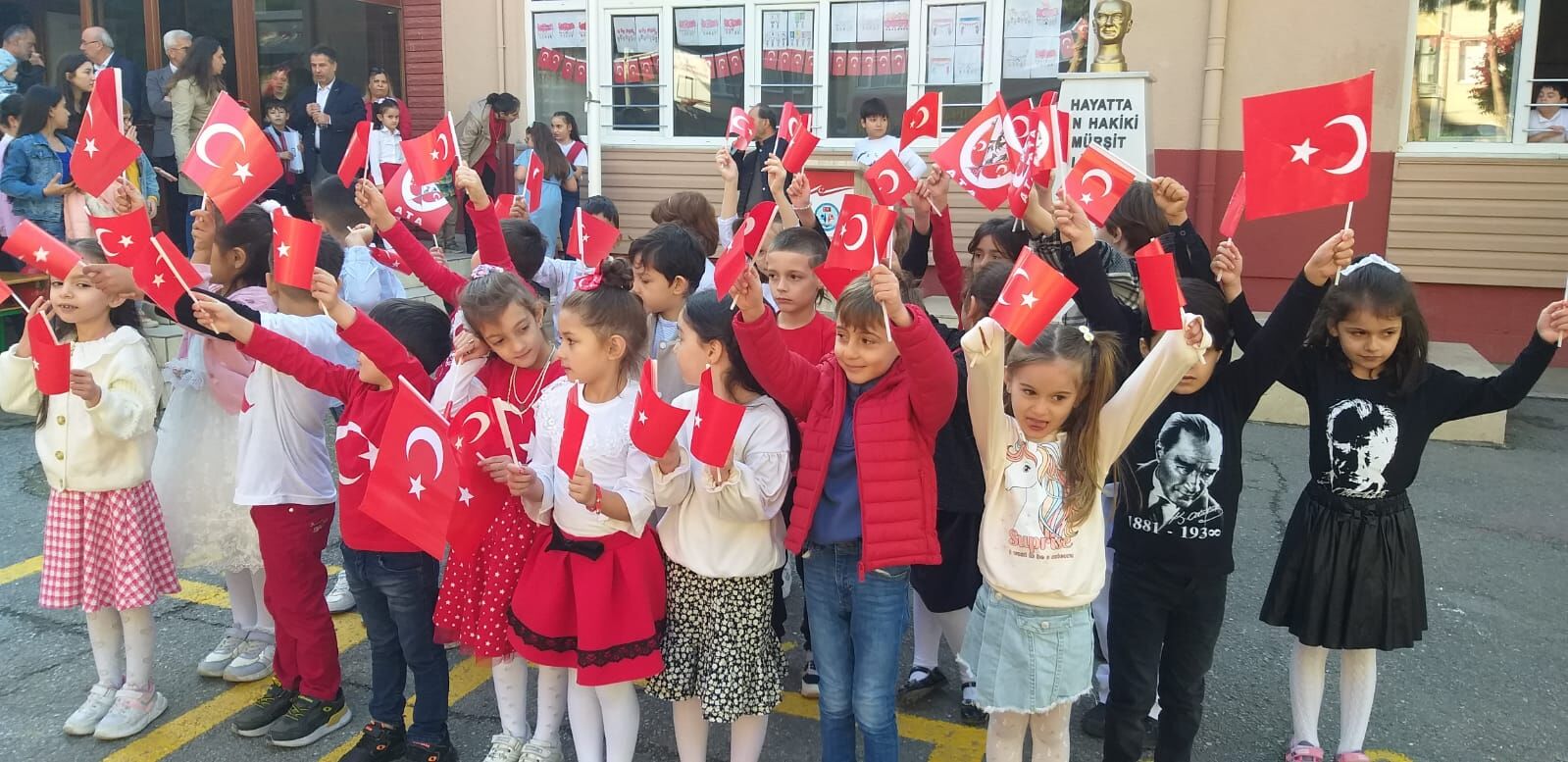 Bafra Mehmet Akif Ersoy İlkokulu’nda Cumhuriyet Coşkusu 9