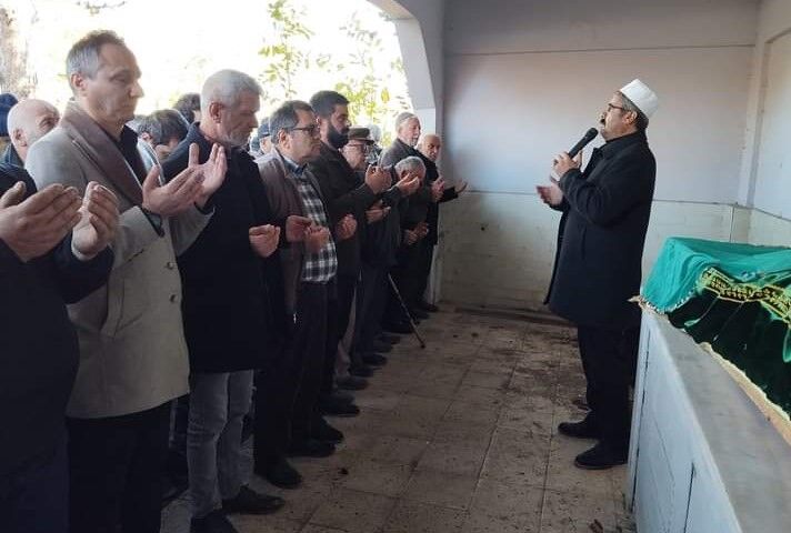 Çeti̇nkaya'da Şazi̇ye Uyanik Son Yolculuğuna Uğurlandi (5)