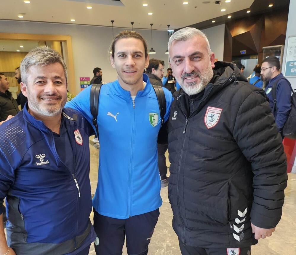 Samsunspor Taraftarlarindan Volkan Demi̇rel’e Anlamli Jest (2)