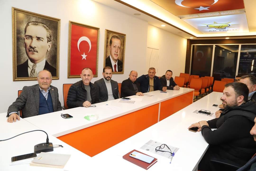 Ak Parti 19 Mayıs İlçe Başkanı Hakan Yazar Başkanlığında İlk Grup Toplantısı Yapıldı (3)