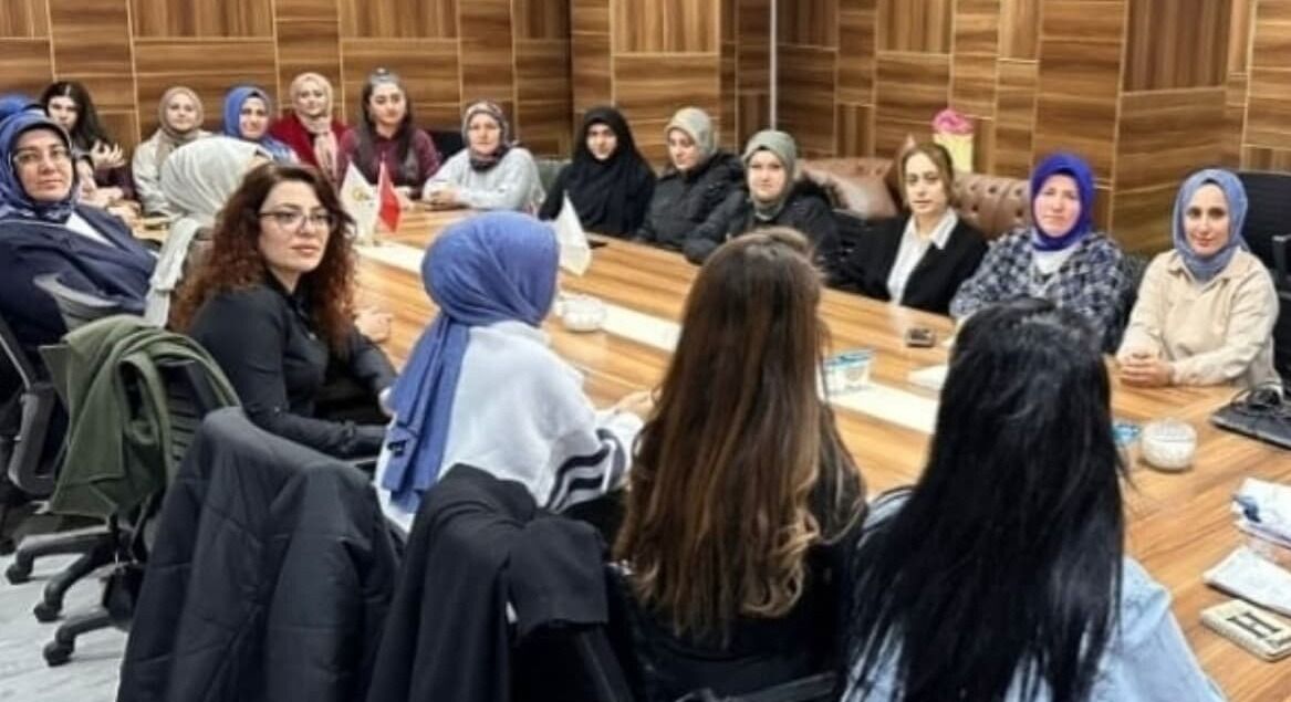 Ak Parti İlkadım Kadın Kolları Olağan Yönetim Kurulu Toplantısı Gerçekleştirildi (4)