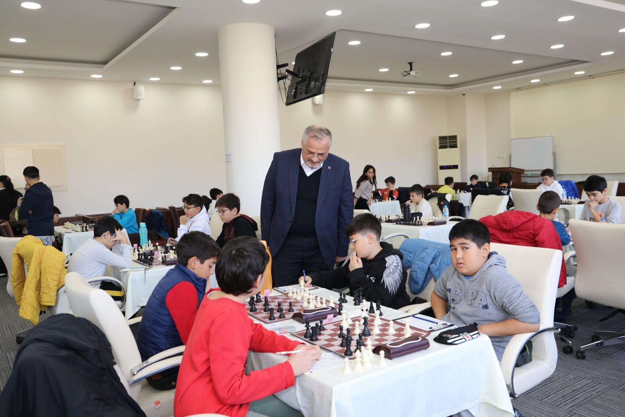 Bafra Belediyesi 4. Geleneksel Satranç Turnuvası Başladı (4)