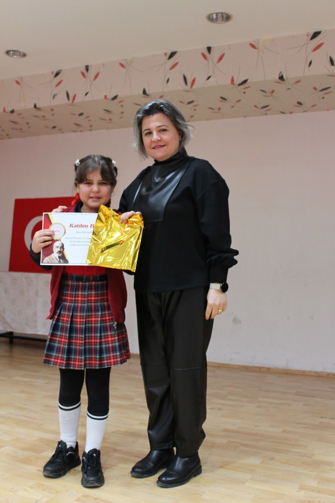 Bafra'da İlkokullar Arası İstiklal Marşı Güzel Okuma Yarışması Düzenlendi (72)