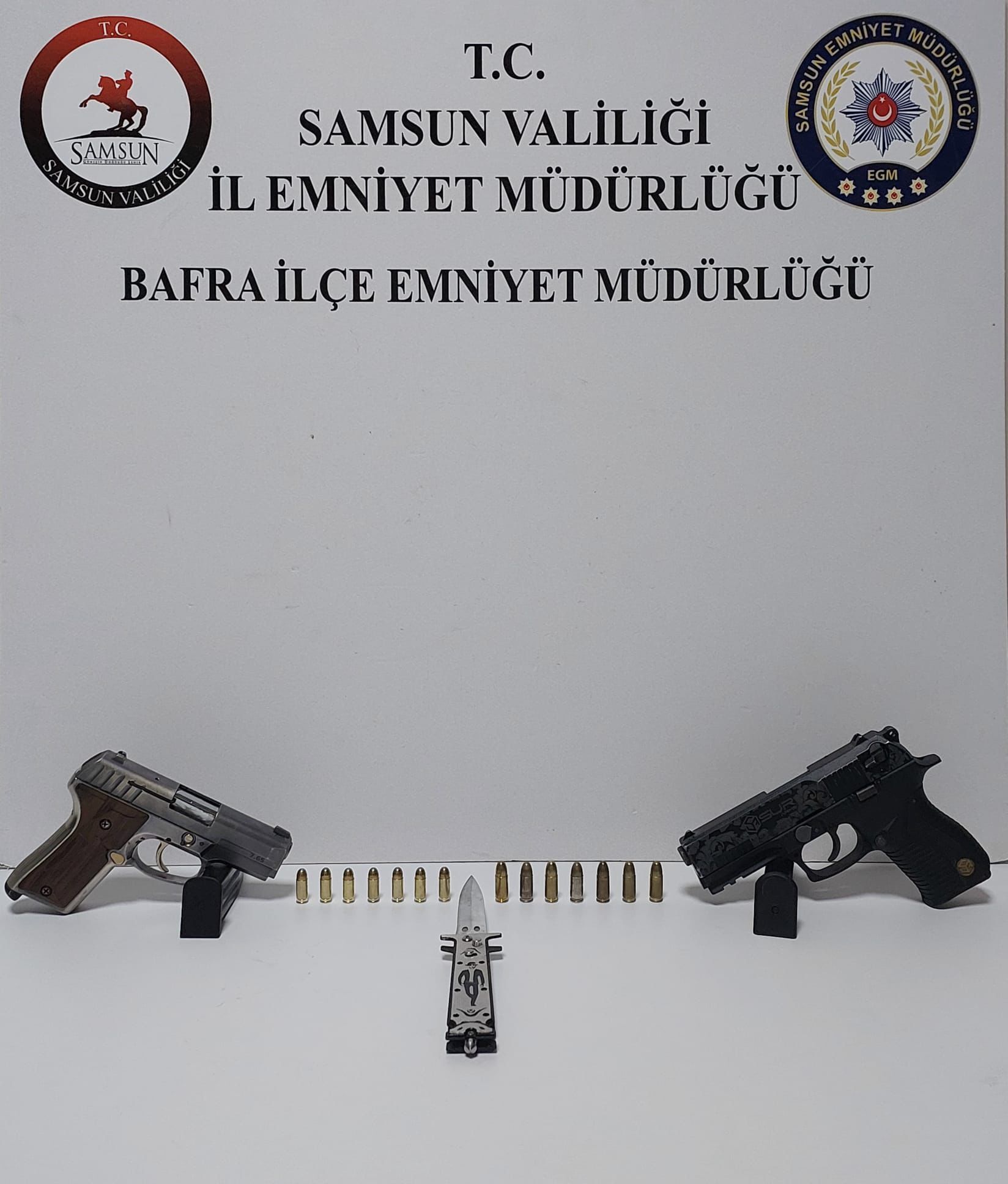 Bafra'da Narkotik Ve Asayiş Uygulaması Ruhsatsız Silah Ele Geçirildi-1