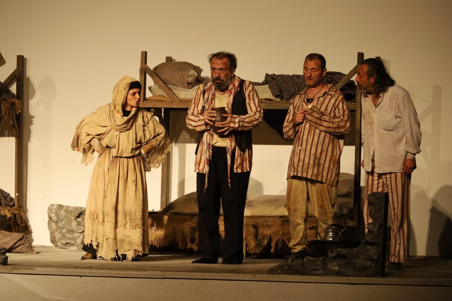 Bafra'da Sanat Rüzgarı 'Bimarhane' Oyunu Büyük Beğeni Topladı (4)
