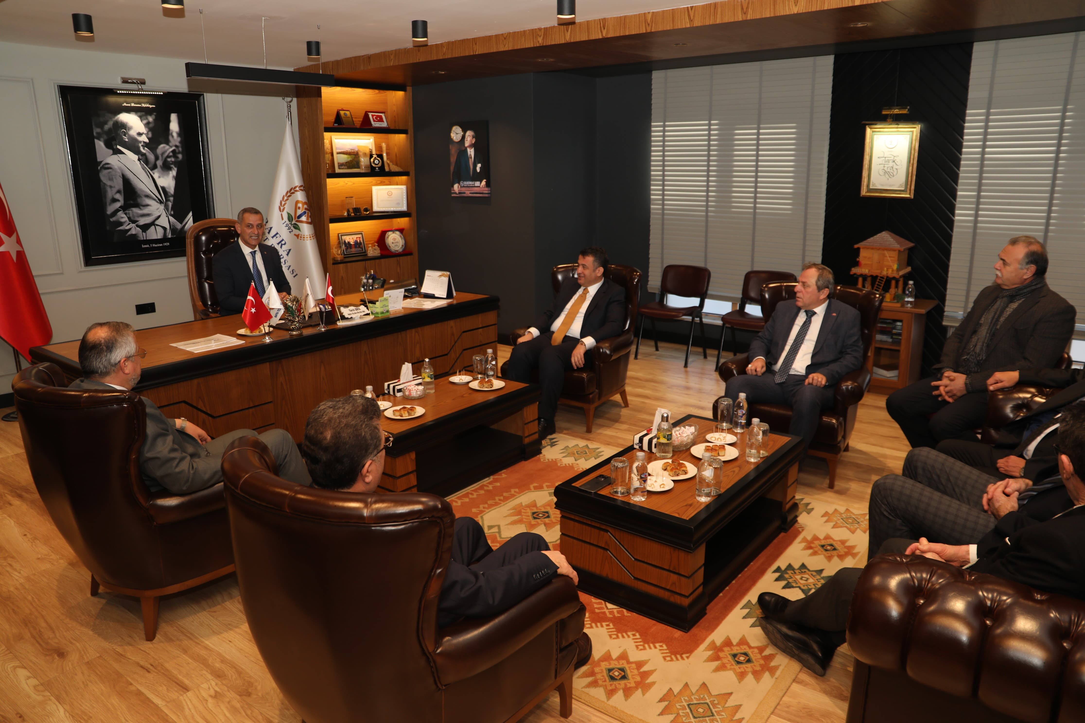 Başkan Halit Doğan’dan Bafra Ticaret Borsası’na Ziyaret (1)-1
