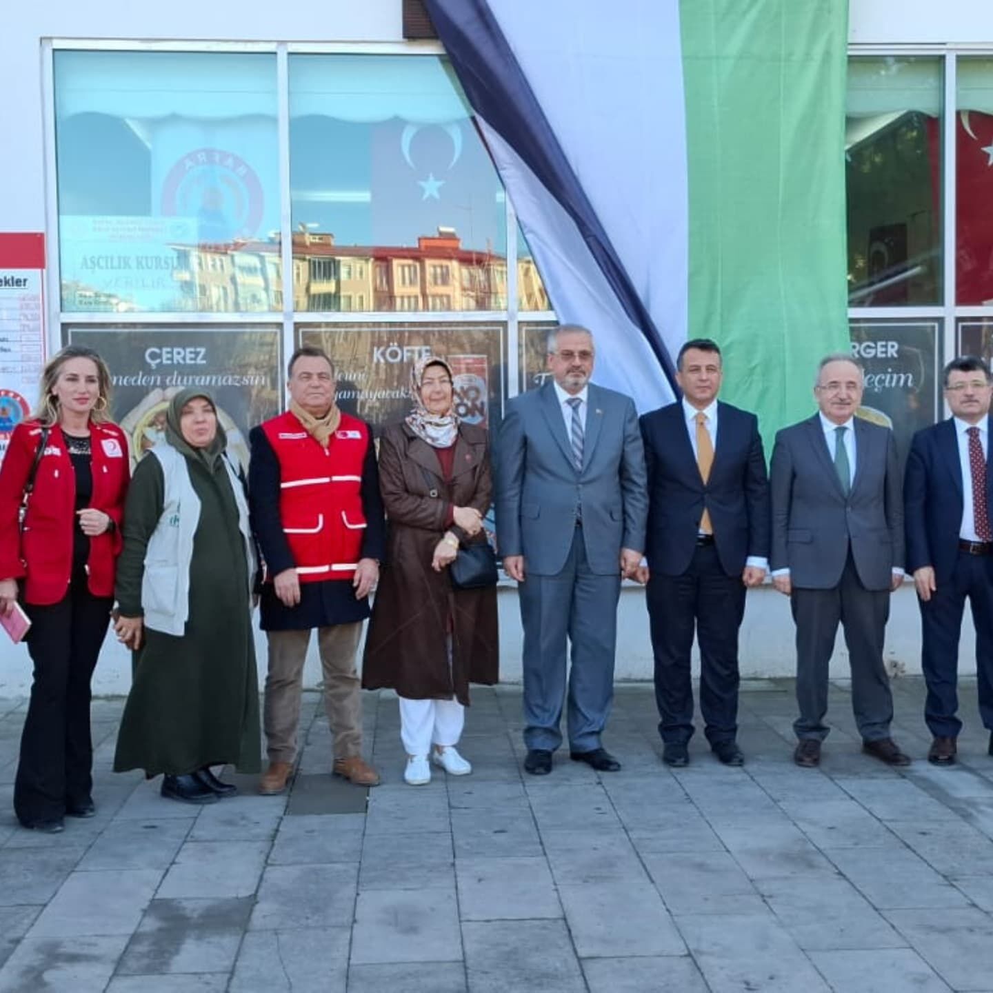 Başkan Halit Doğan’dan Filistin’e Destek Kermesine Ziyaret (7)