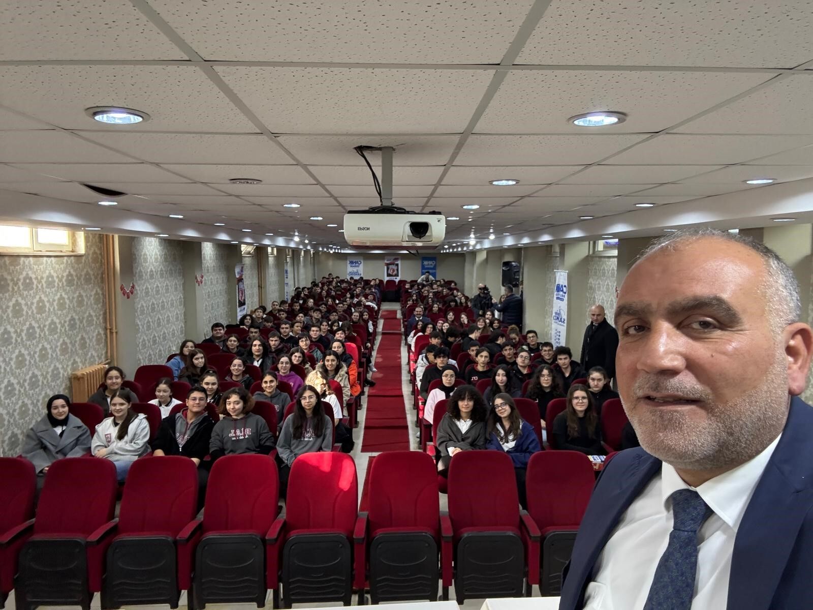 Başkan Sandıkçı Hedeflerinize Giden Yolda Yanınızdayız (1)